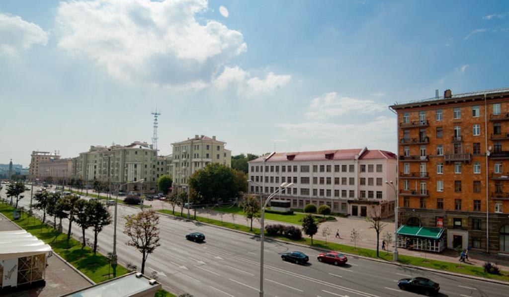 Flatcomfort Nezavisimosti 44 Apartment Minsk Bagian luar foto